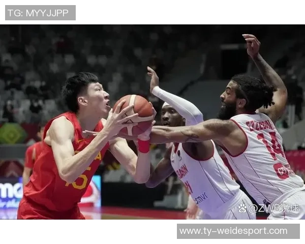 周琦内线强攻首开记录展现实力随即再度发力制造杀伤